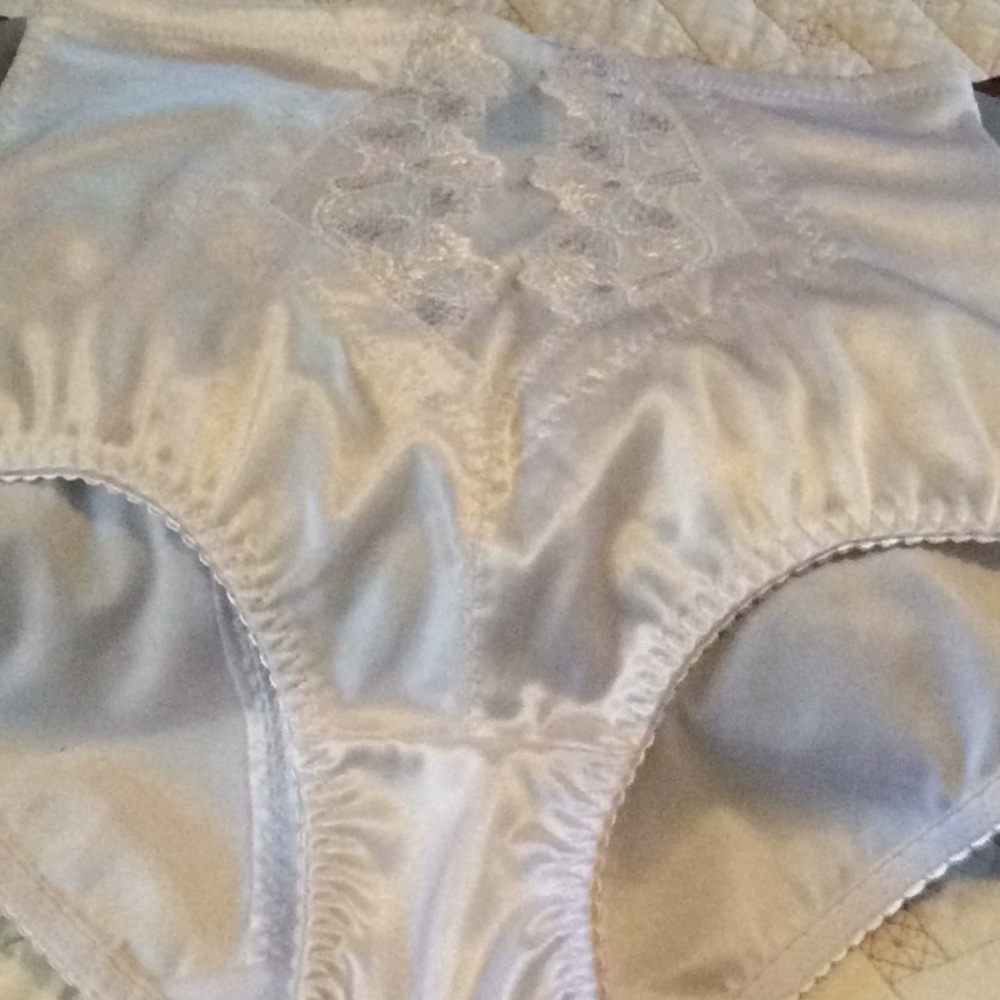 White Lace Ladies Shapewear